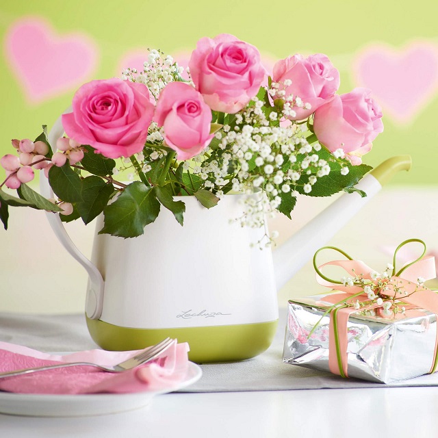 Лейка Юла 1,7л белый/фисташковый_1