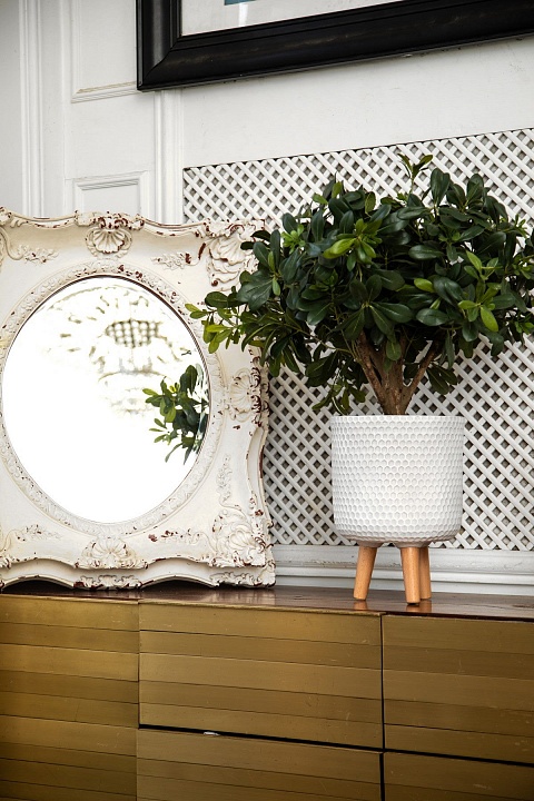 Кашпо Ханни Круглое с подставкой белое_