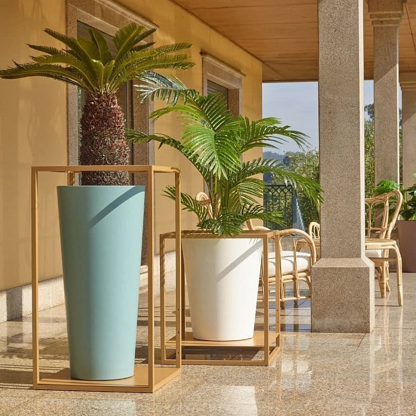 Подставка Артевази Парфенон золотая высокая_